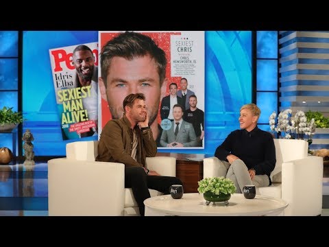 克里斯-海姆斯沃斯被《人物》雜誌 "降級 "為 "活著的最性感男人"。 (Chris Hemsworth on Being 'Demoted' as People Magazine's Sexiest Man Alive)