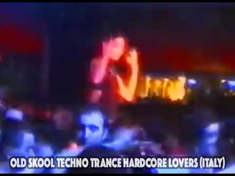 Cocorico' - DJ Eddy De Clercq live 1992