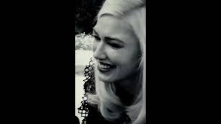 Blake Shelton - Nobody But You (Duet w/ Gwen Stefani) (Vertical Video) 