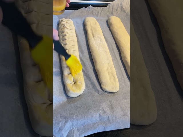 Vídeo relacionado con Home Baked: Nordic Recipes and Techniques for Organic Bread and Pastry