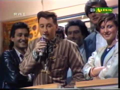 Dario Salvatori presenta Stevie Wonder (1985)