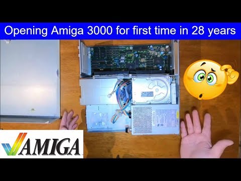 Opening for first time my Commodore Amiga 3000 in 28 years, it still has warranty seal
