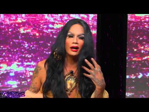 Look at Huh SUPERSIZED Pt 2 With RuPaul's Drag Race Winner Raja | Hey Qween