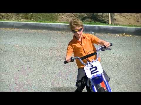 download lagu mp3 mp4 Elio Moto, download lagu Elio Moto gratis, unduh video klip Elio Moto