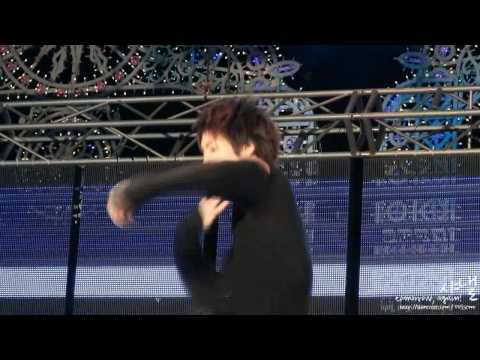 [fancam] 100803 SHINee jonghyun - lucifer @ Cool Summer Concert