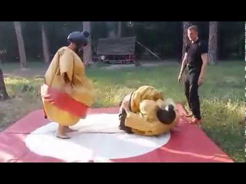 Відео Розвага "Боротьба сумо" 4