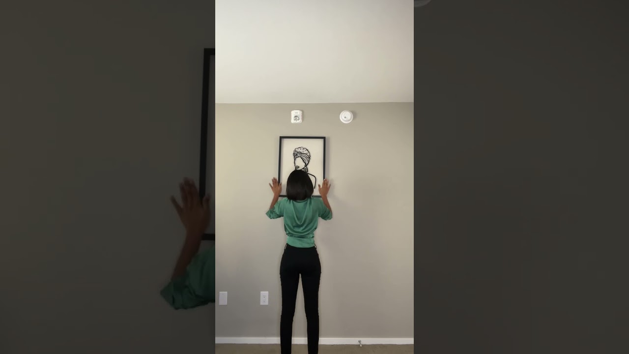 DIY boring wall transformation #diy #diyhomedecor #homedecor #walldecor