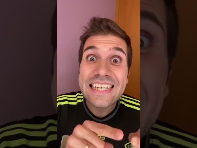 Vídeo relacionado con Álbum de Recortes de Fútbol,Libro de cromos de fútbol,Álbum de Fútbol Cartas,Álbums de Cartas de Fútbo,arpeta Fútbols Tarjetas,Tarjetero para Fútbo,50 Páginas con Capacidad para 400 Cromos