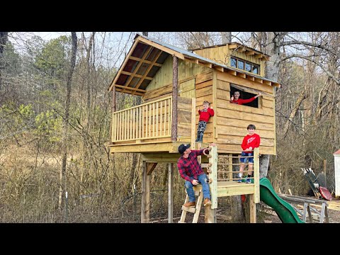 How to build a Treehouse FULL TIME-LAPSE VIDEO