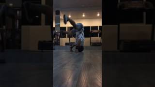 SLOMO &quot;QUAY ĐẦU LÀ HIPHOP&quot; Mozella-freezing