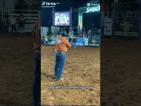 🎤🐂 Rodeio de Pontalinda/SPMais uma grande emoção da arena registrada nas câmeras de Marciel Silva