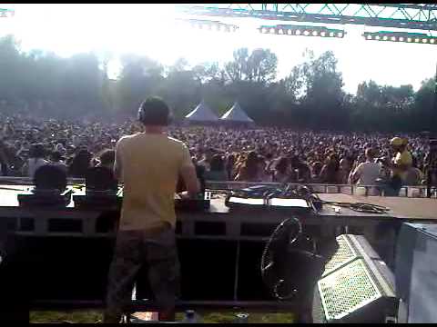 Gregor Salto Playing Junior Rodgers - Vuvuzela @ LatinVillage june 27th 2010