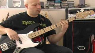 Iron Maiden - Murders In The Rue Morgue - Bass Cover