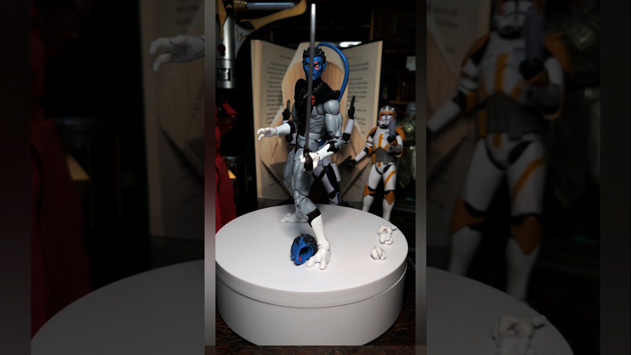 Marvel Legends X-Men Nightcrawler Figure Review #actionfigure #toys #hasbro #xmen #