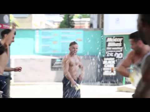 Dan Osborne junto com os Dreamboys