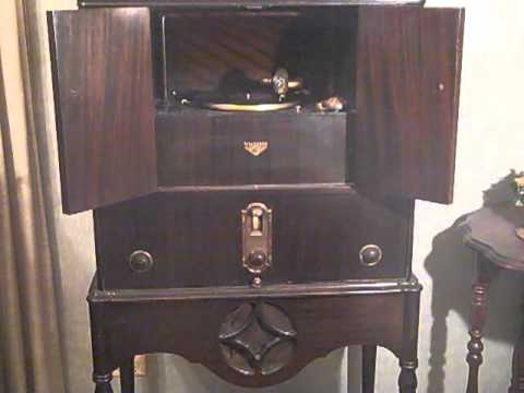 SAM LANIN HARRY RESER RED NICHOLS IRVING KAUFMAN - THE VARSITY DRAG - ROARING 20'S VICTROLA RADIOLA