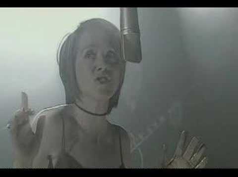 Siobhan Pettit singing This House Is Empty Now