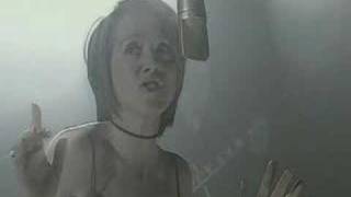 Siobhan Pettit singing This House Is Empty Now