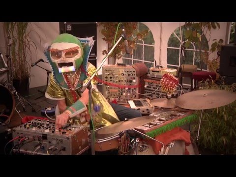 download lagu mp3 mp4 Paddy Steer, download lagu Paddy Steer gratis, unduh video klip Paddy Steer