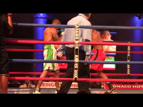 Hector pajarito sarmiento campeon argentino derrota al venezolano Joel Alfaro