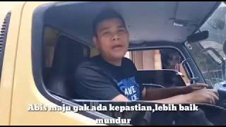 Download lagu Parodi 'Mundur Alon-Alon' ala Superman Wkwkwk (video pendek) mp3