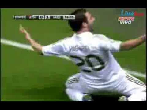 Gool Athletic Club de Bilbao 0-1 Real Madrid Higuain (02 Mayo 2012)