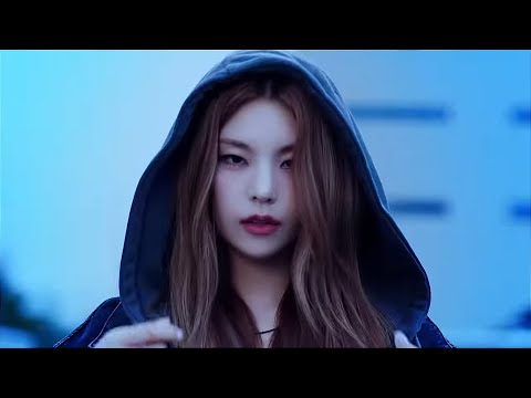 ITZY "bet on me" but only Yeji's part