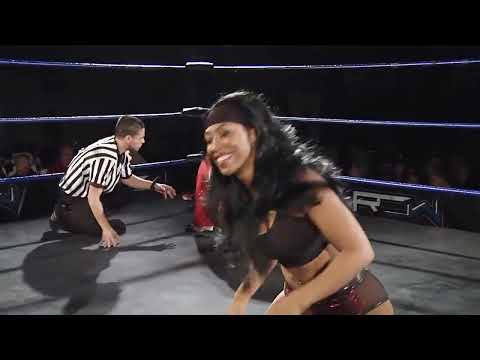 Ivory Robyn vs hyan row low blow match|| brutal female low blow