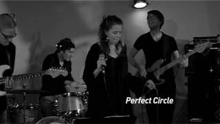 Tania Esperanza Hensen & Band - Perfect Circle