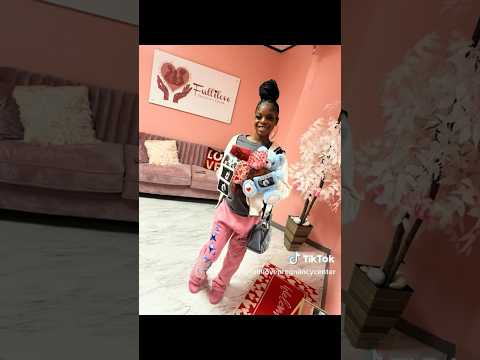 I MISSED HERRR ! ( book her now  !) @Fullilovepc 🩷🩵🩷🩵#wherehaveyoubeen  #29weekspregnant