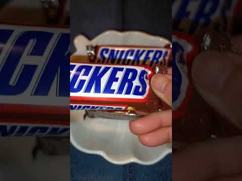 Snickers Chocolate Opening #shorts #trendingshorts #asmrsounds #chocolate #snickers