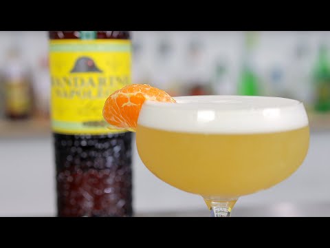 MANDARIN VODKA SOUR - luscious, sweet, tasty goodness!