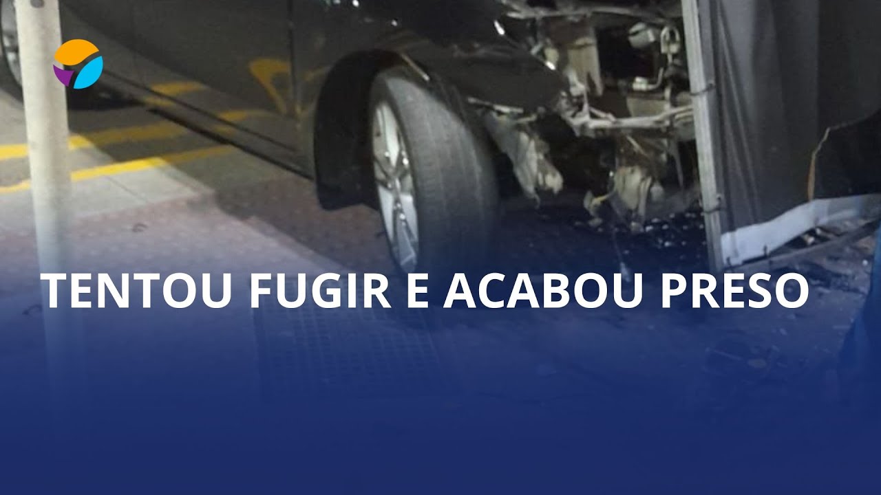Tentou fugir, mas acabou batendo o carro em frente à prefeitura