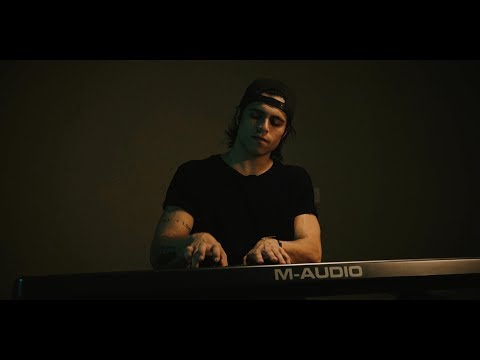 I Met A Girl - Sam Hunt