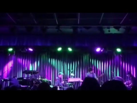 Mike League solos w/ Bill Laurance (NY Performance)