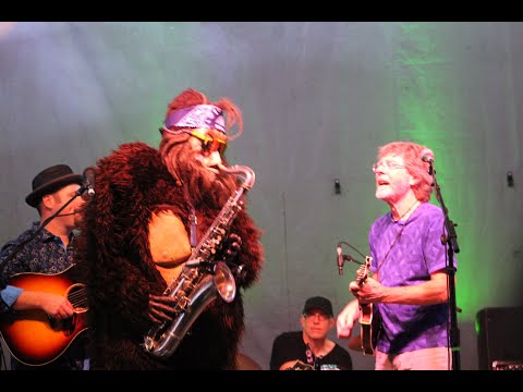 Sam Bush Band and Saxsuqatch - One Love