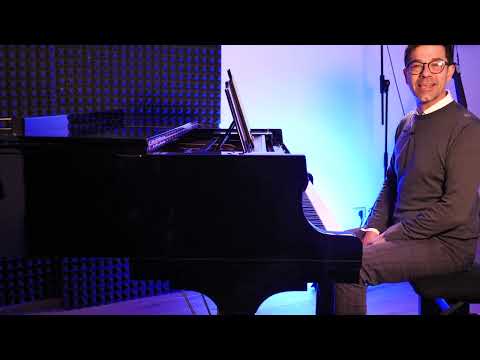 Lezione n.1 di pianoforte - Come sedersi al pianoforte & postura