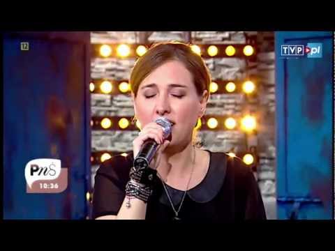 Mika Urbaniak - „Follow you"