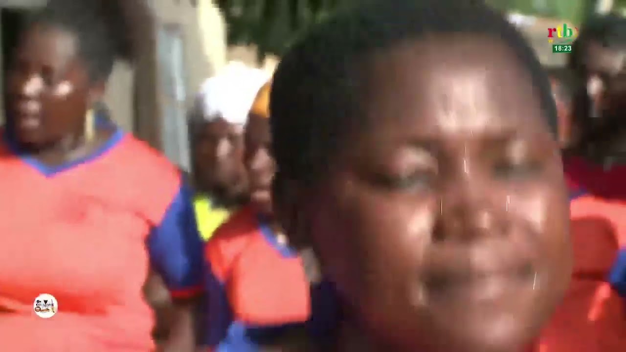 Couleurs D’ici avec le cœur populaire ‘’Jou-et-tero’’ de Tiankoura, province de la Bougouriba