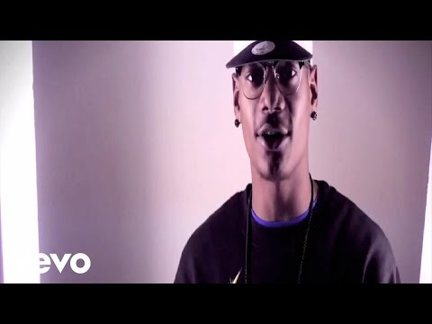 WhoKid Woody - Hit Yo Ricky ft. Young Ace, Earl Swavey