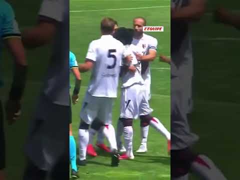 L'ancien joueur de l'OM Jonathan Rowe expulsé pour un craquage en match amical #marseille #om