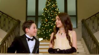 Idina Menzel's "Baby It's Cold Outside" With CUTE KIDS | What's Trending Now
