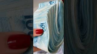 Diga: EU TENHO muito MAÇOS DE DINHEIRO