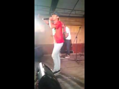 Ougutcrazy band dan starasta band