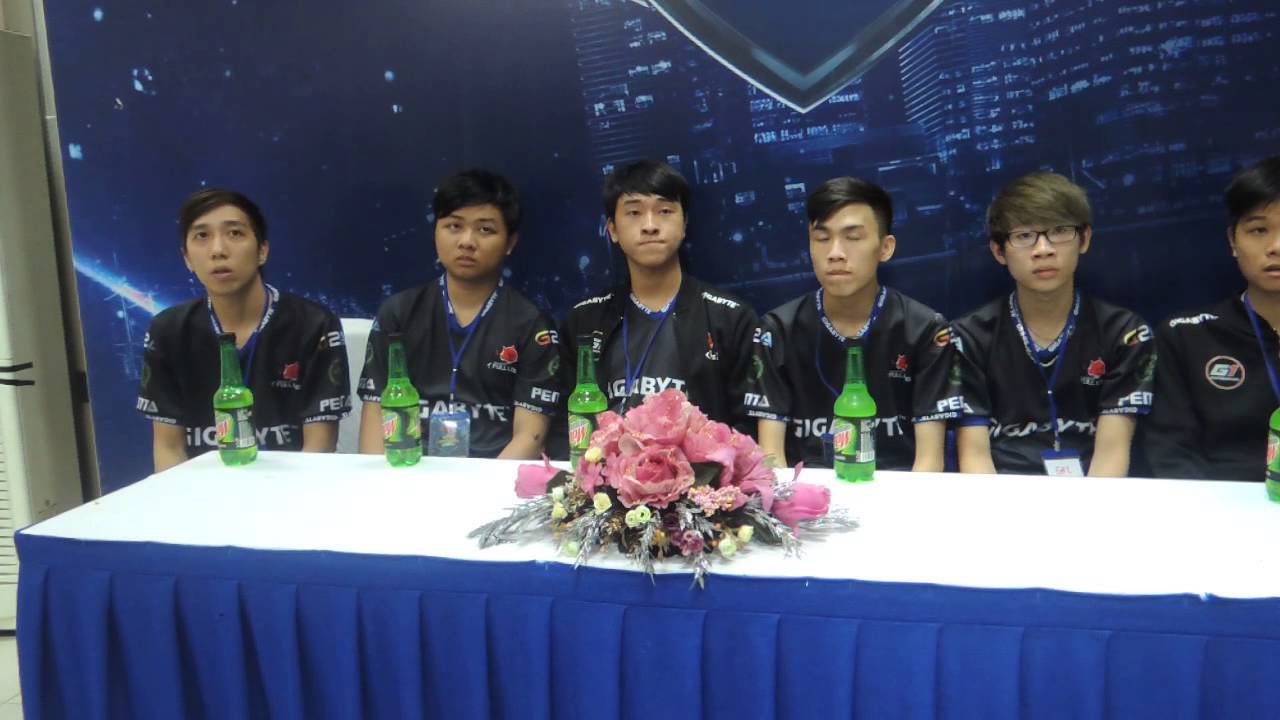 PV Full Louis: ‘Chúng mình thả Twisted Fate và chọn Lissandra để hủy diệt đường giữa’