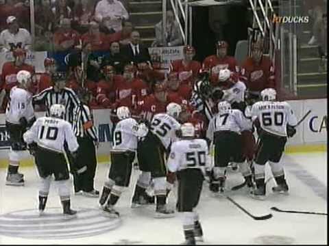 Ruslan Salei vs Andy Sutton plus Wings vs Ducks scrum