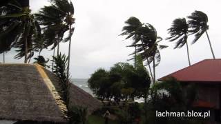 preview picture of video 'A Bit of Rain on Camiguin'