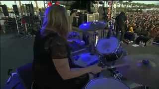 Best Coast - Boyfriend - Live - Coachella Valley