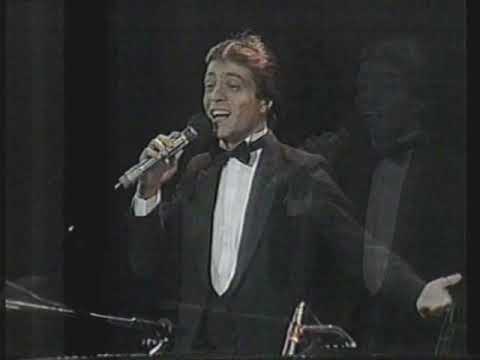 Daniel Cortés y Mariano Mores - Cafetín de Buenos Aires (vivo)