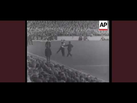 West Ham 1 Manchester United 6-1967 United crowned Champions(silent footage)